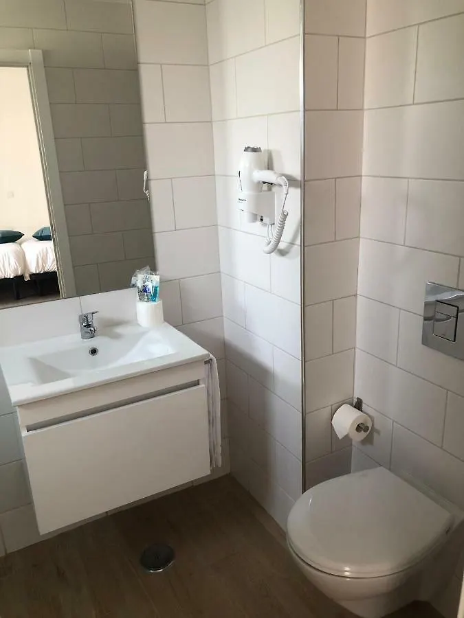Bed & Breakfast Marsuites Armacao de Pera