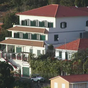 vila-marta.madeira-islandshotels.com/