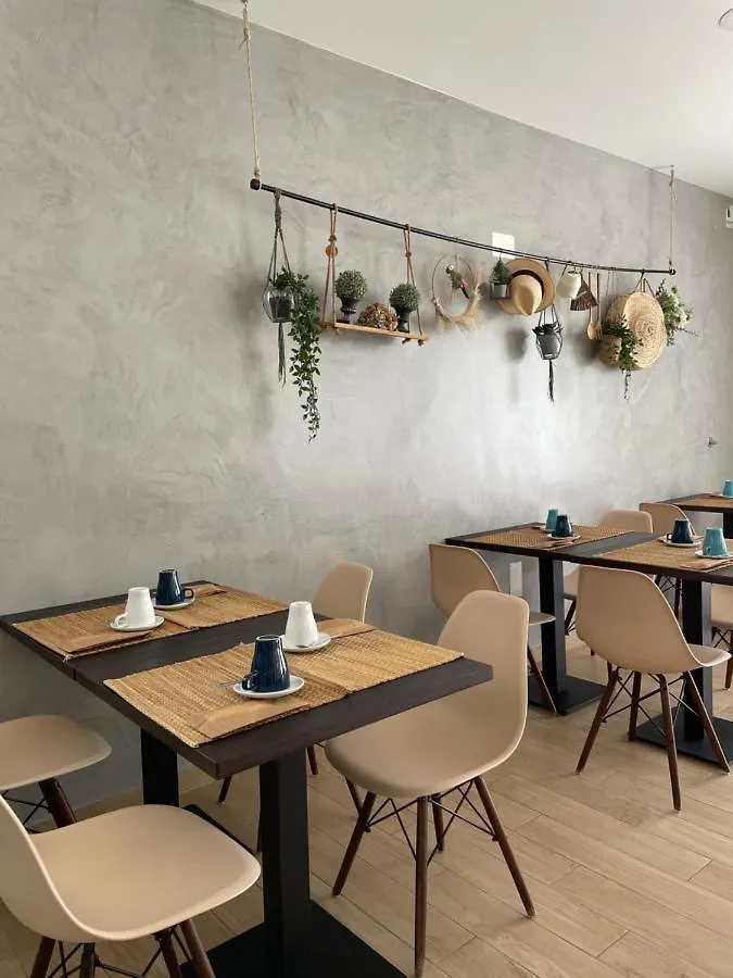 Marsuites Armacao de Pera Bed & Breakfast
